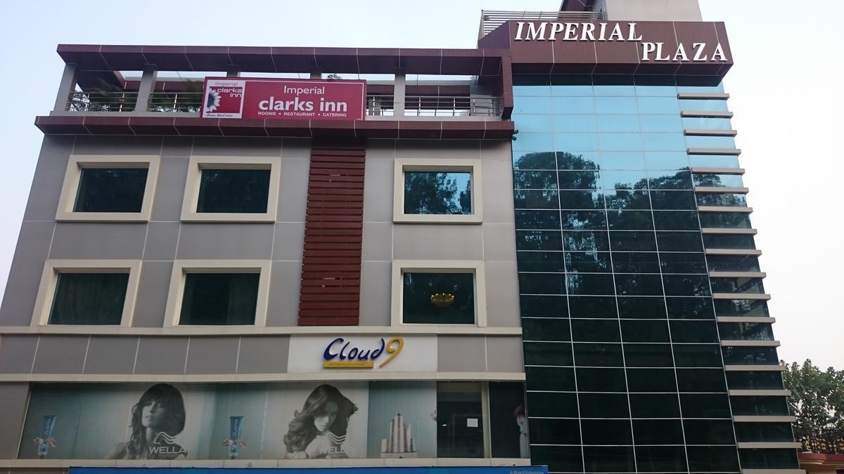 Imperial Clarks Inn Dehradun Exterior photo